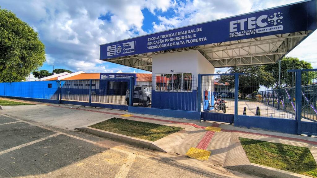 Seciteci entrega reforma da Escola Técnica de Alta Floresta nesta sexta-feira (27) - Essa é a primeira vez, em 20 anos, que a escola passa por uma reforma